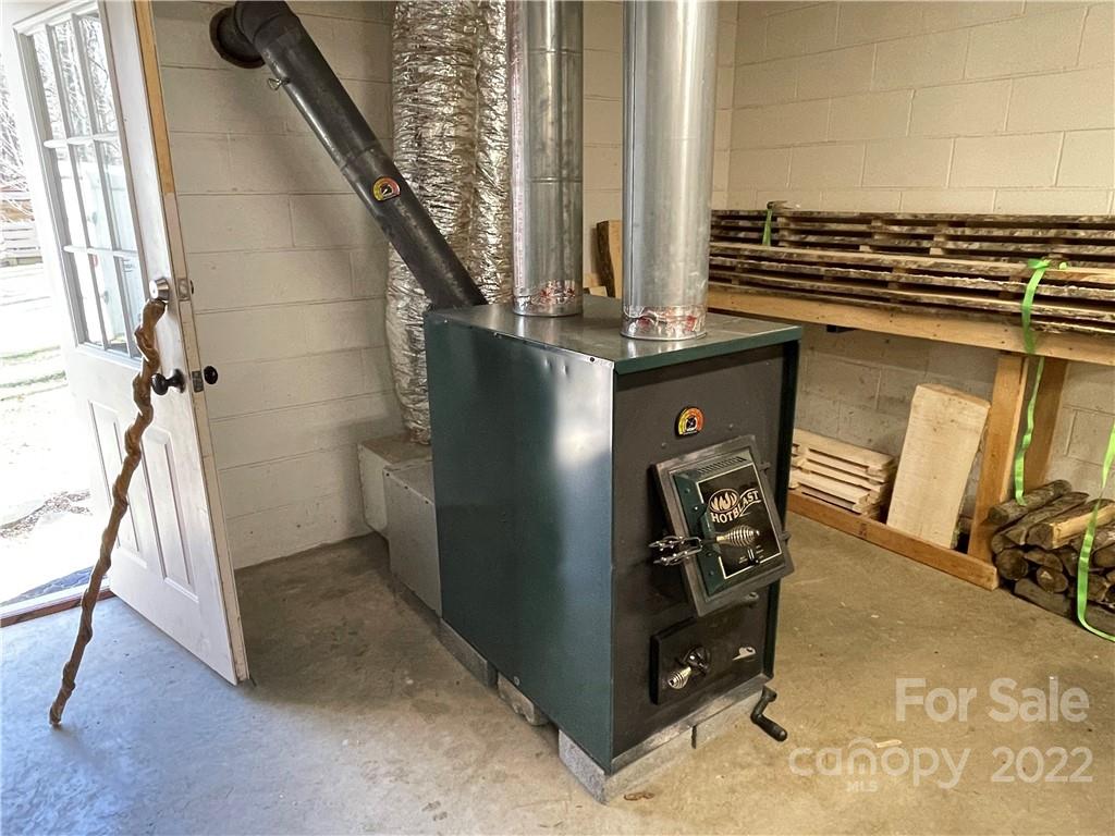1645 Hickory Springs Road Burnsville NC 28714