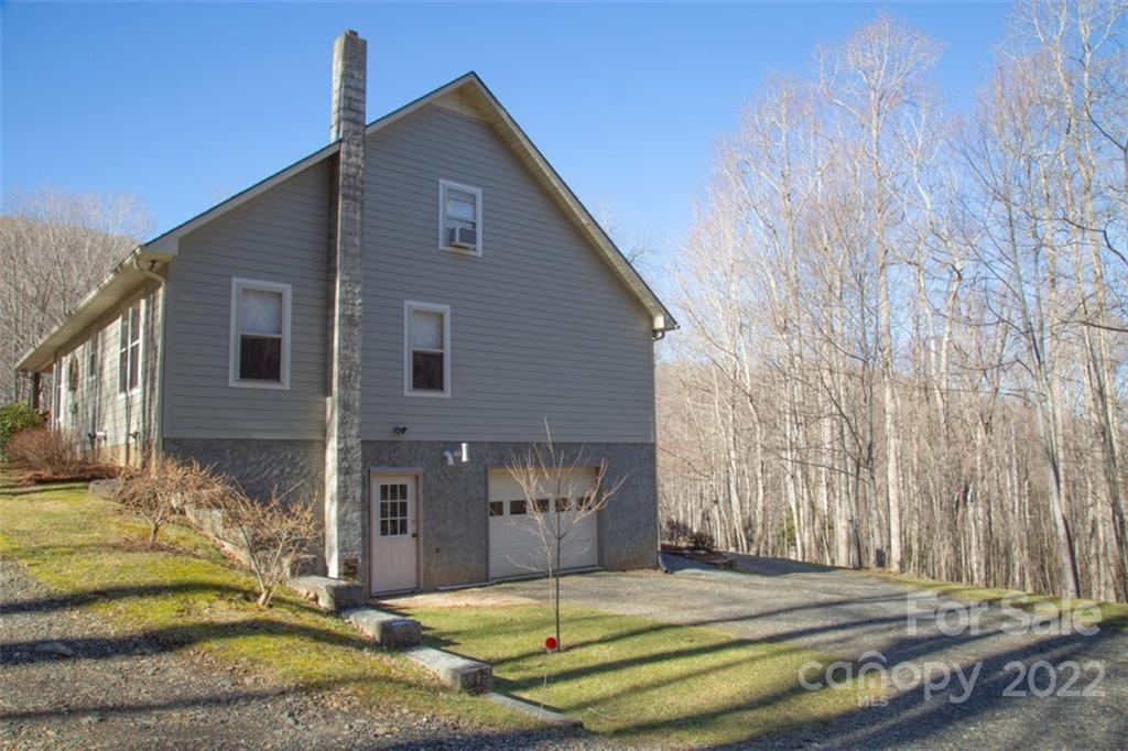 1645 Hickory Springs Road Burnsville NC 28714