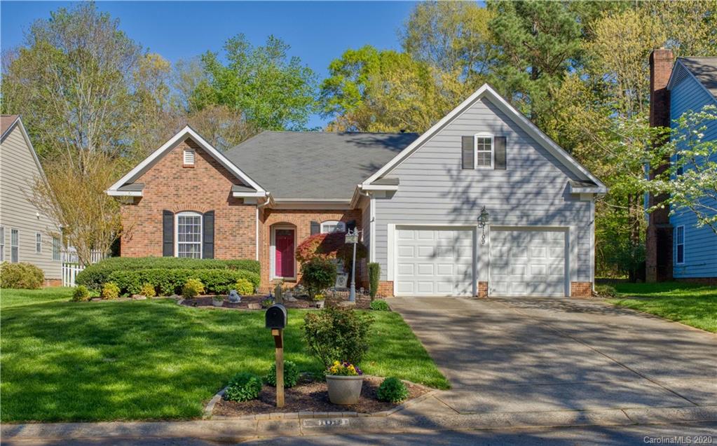7109 Scuppernong Court Charlotte NC 28215
