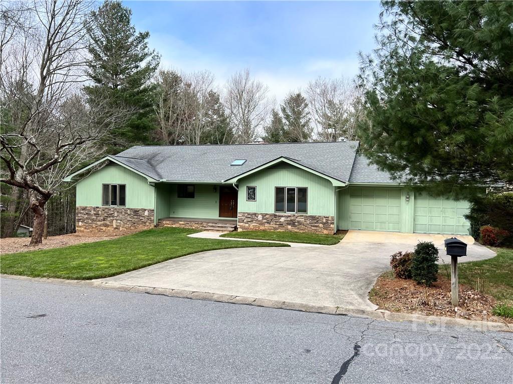 3 Gardenwood Drive Asheville NC 28803