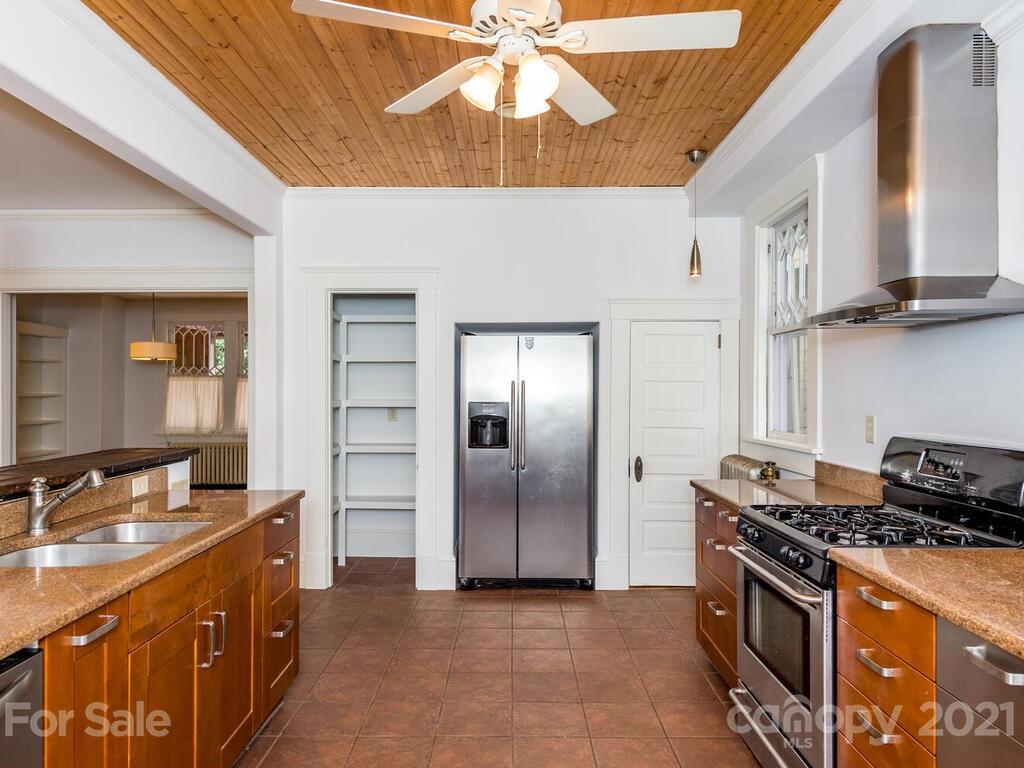 135 Flint Street Asheville NC 28801
