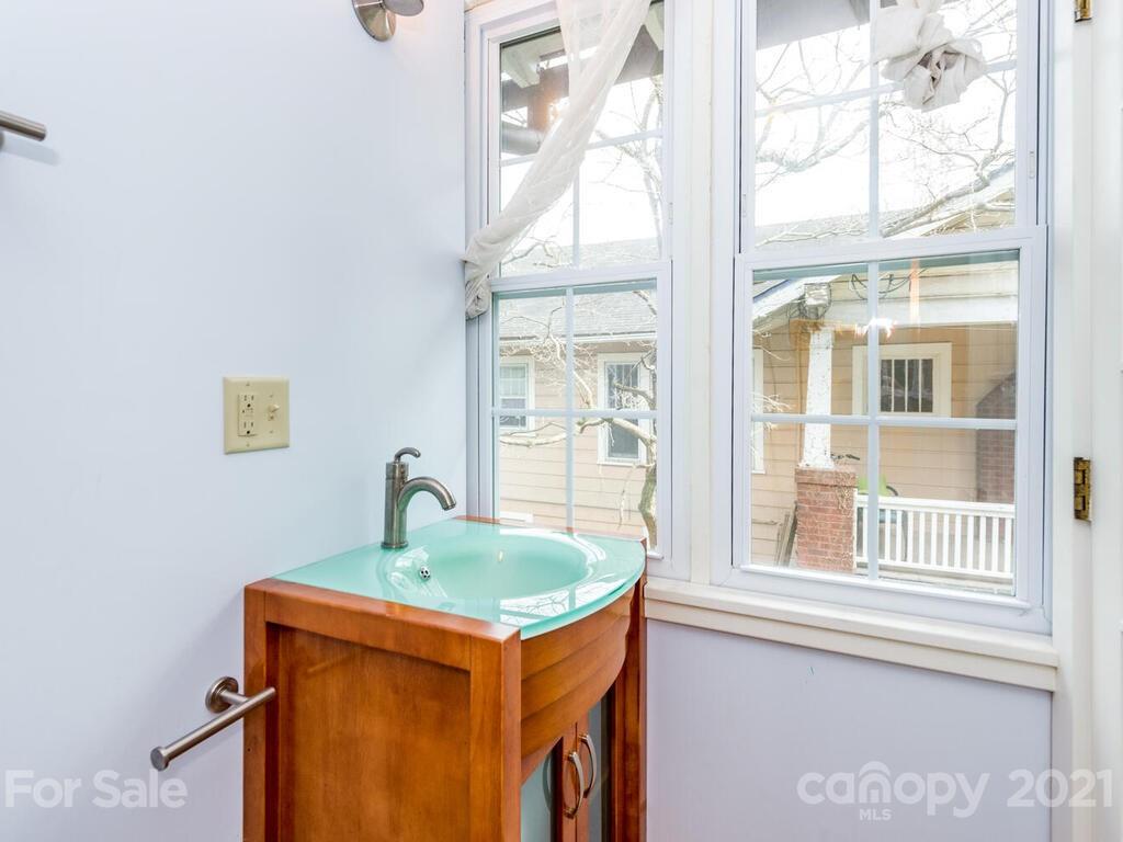 135 Flint Street Asheville NC 28801