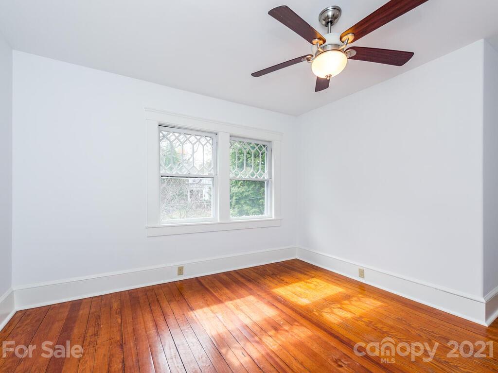 135 Flint Street Asheville NC 28801