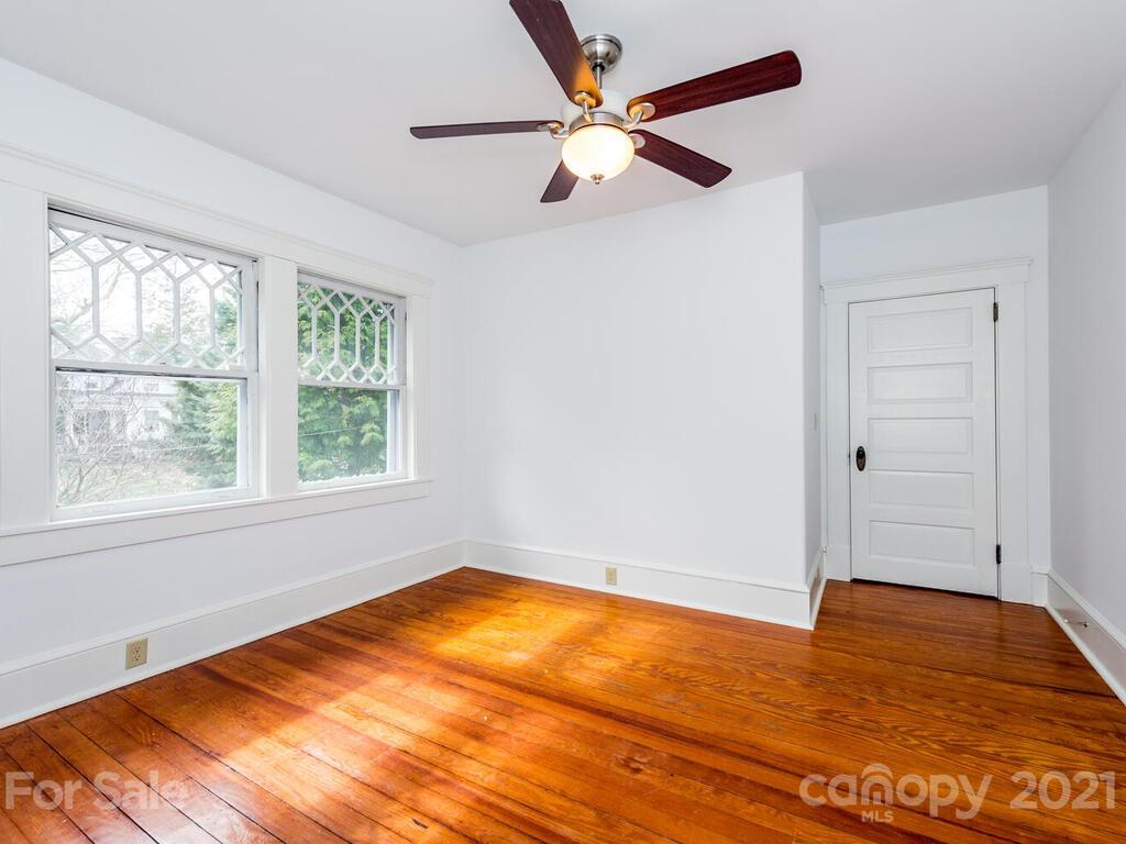 135 Flint Street Asheville NC 28801