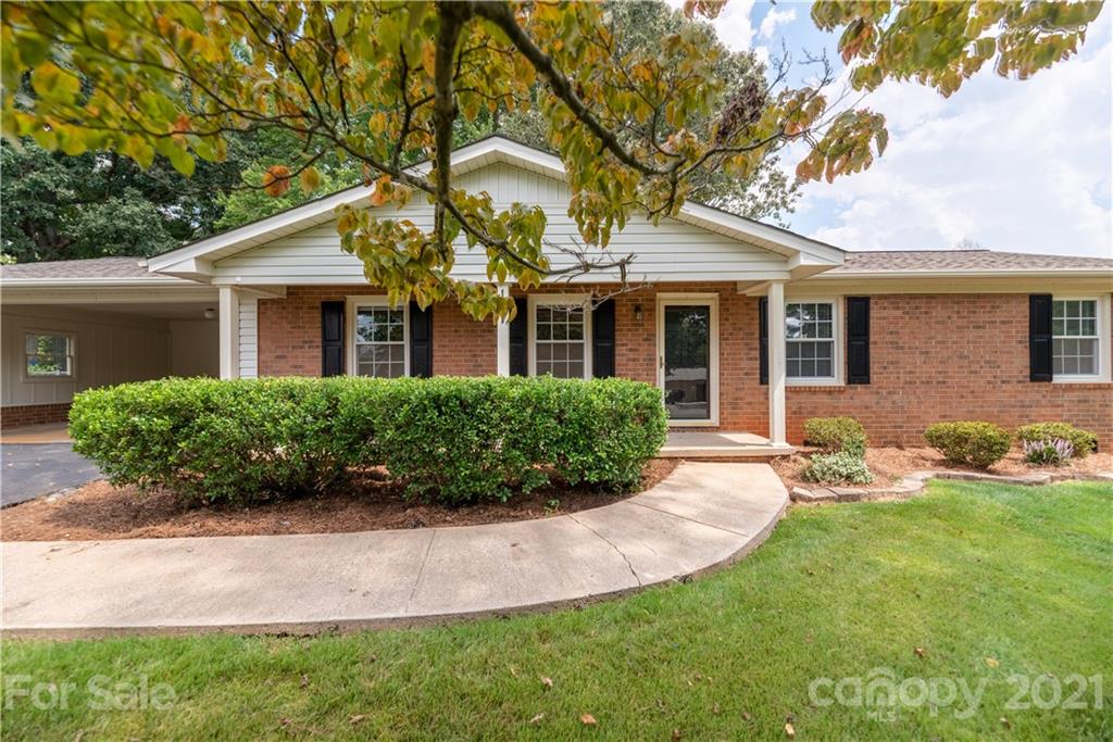 171 E Meadowview Drive Statesville NC 28625
