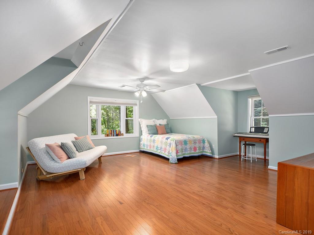 70 Cedarwood Drive Asheville NC 28803
