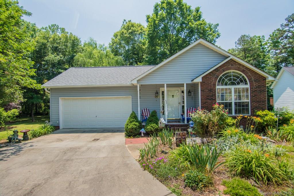 922 Oxford Court Concord NC 28025