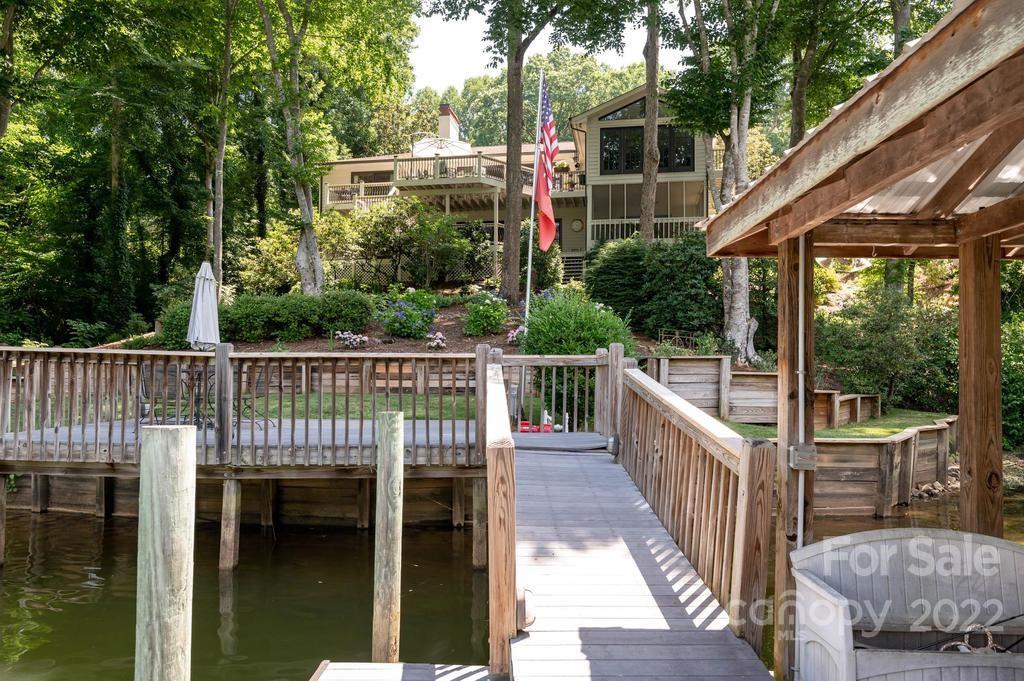 985 24th Avenue Drive NW Hickory NC 28601