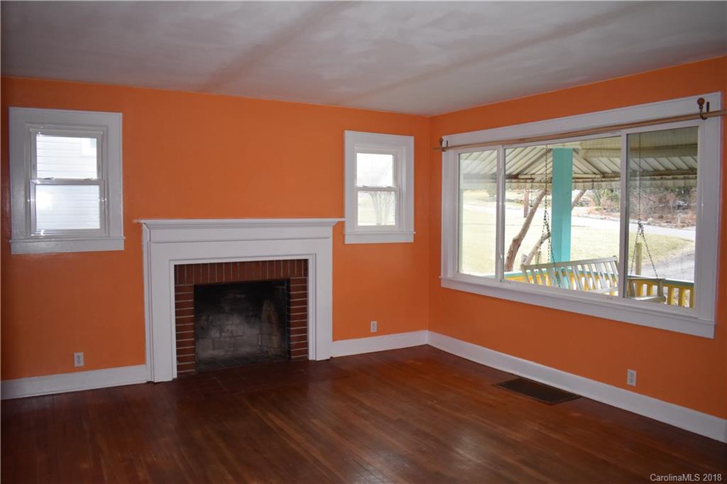 63 Carrier Street Asheville NC 28806