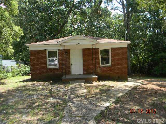 2208 Irma Street Charlotte NC 28216