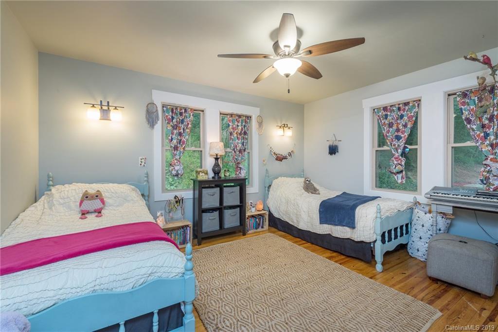 301 Woodland Drive Swannanoa NC 28778