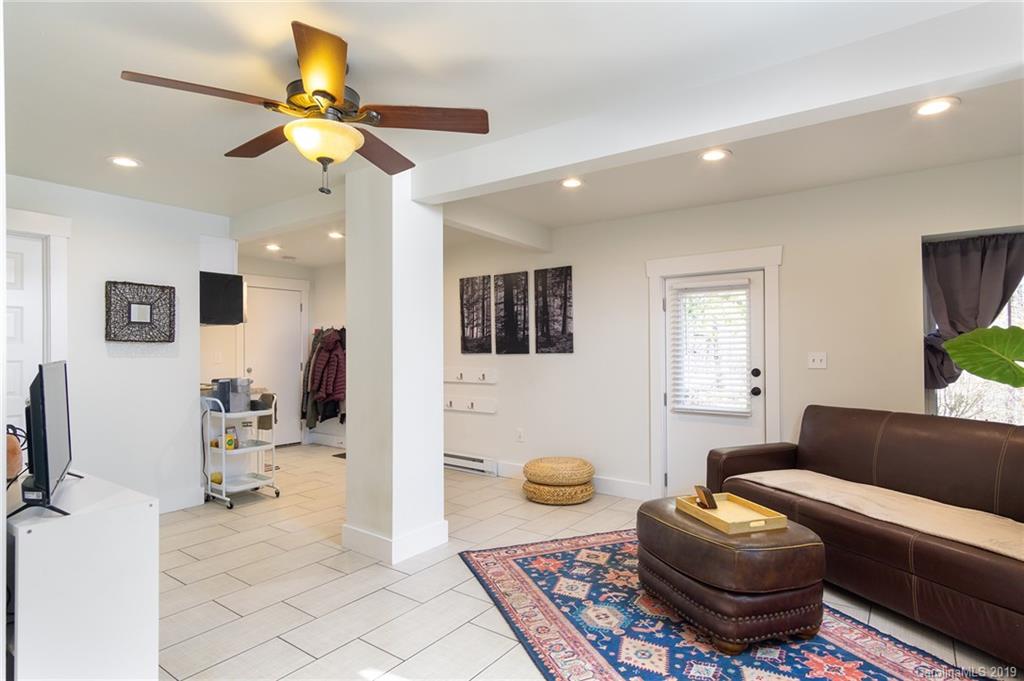 301 Woodland Drive Swannanoa NC 28778