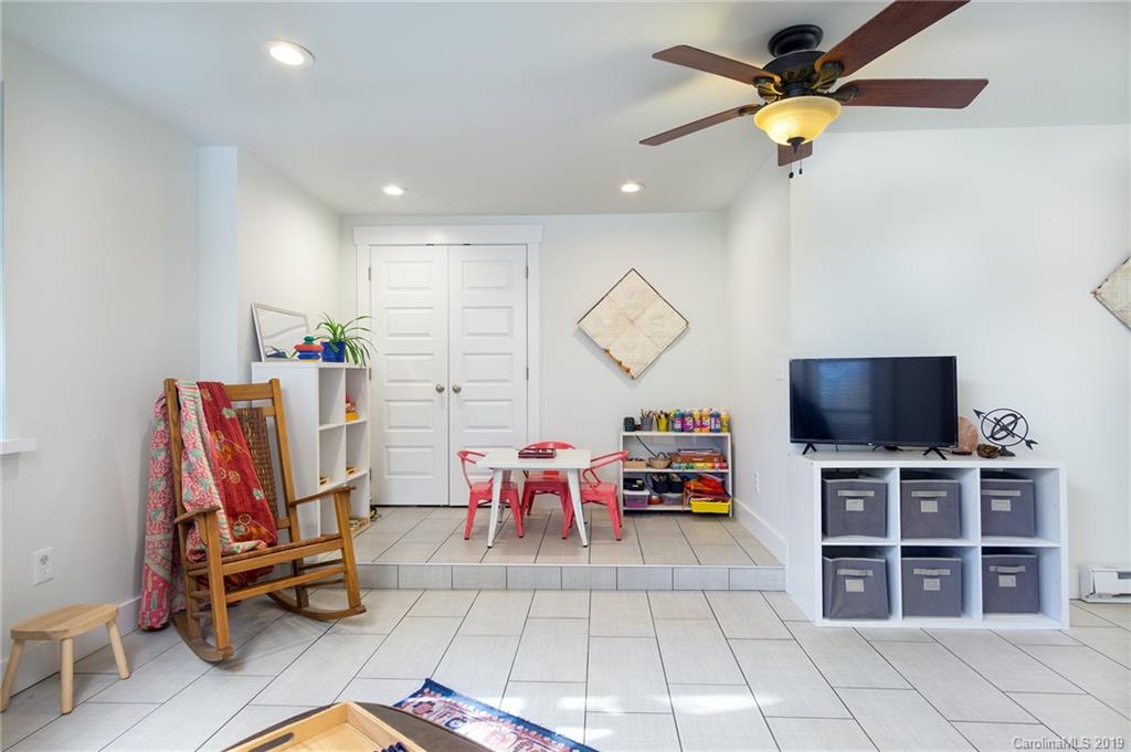 301 Woodland Drive Swannanoa NC 28778