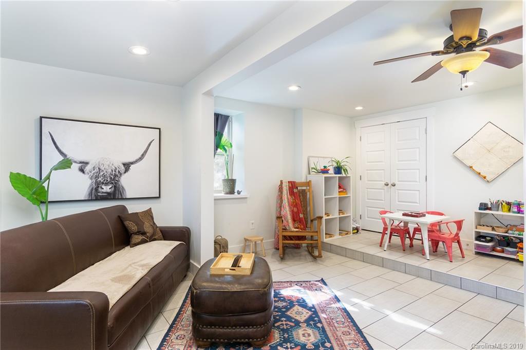 301 Woodland Drive Swannanoa NC 28778