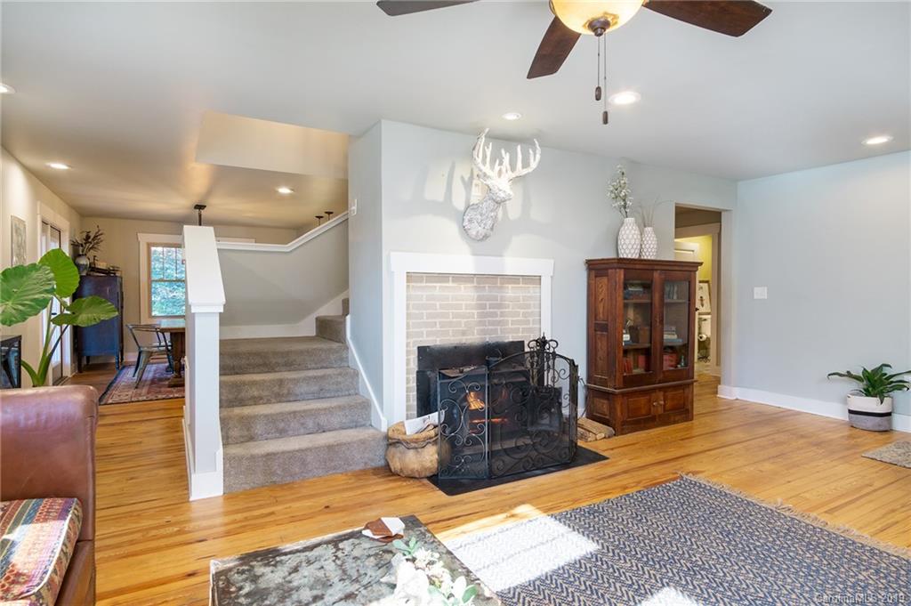 301 Woodland Drive Swannanoa NC 28778
