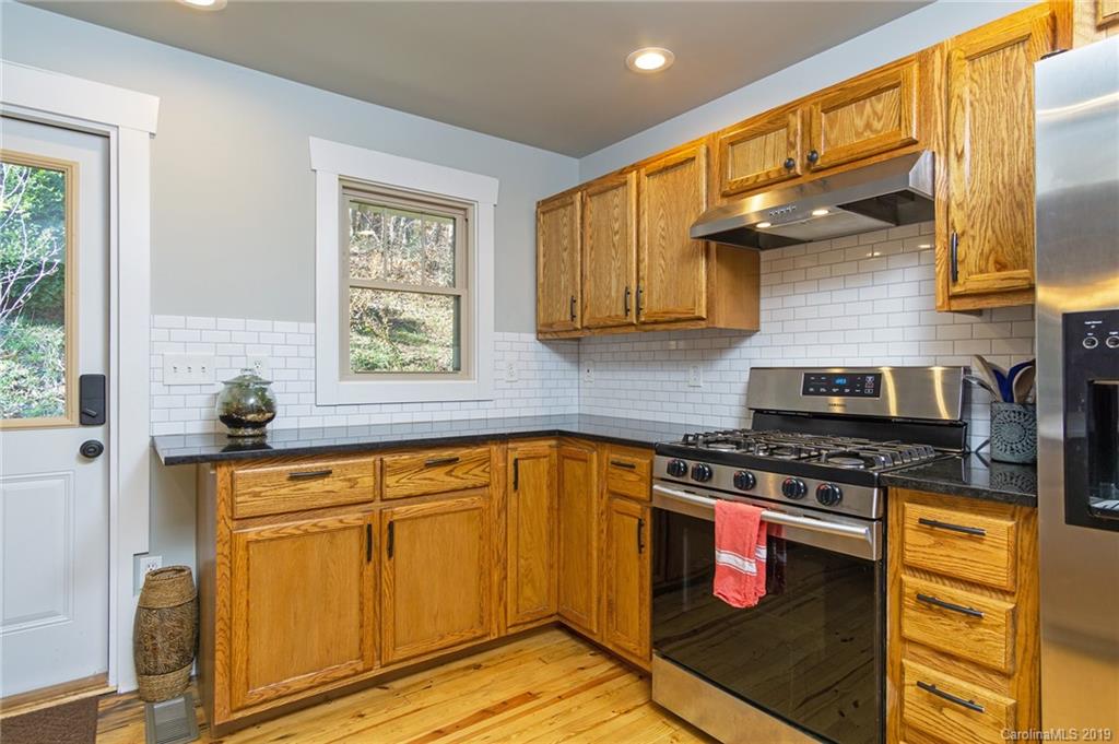 301 Woodland Drive Swannanoa NC 28778