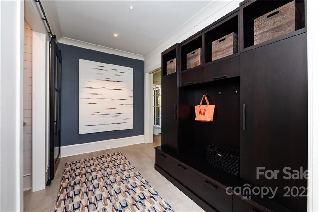 1903 Queens Road W Charlotte NC 28207