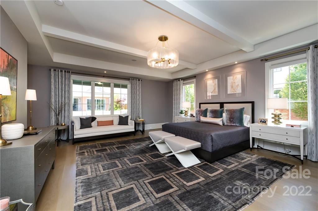 1903 Queens Road W Charlotte NC 28207