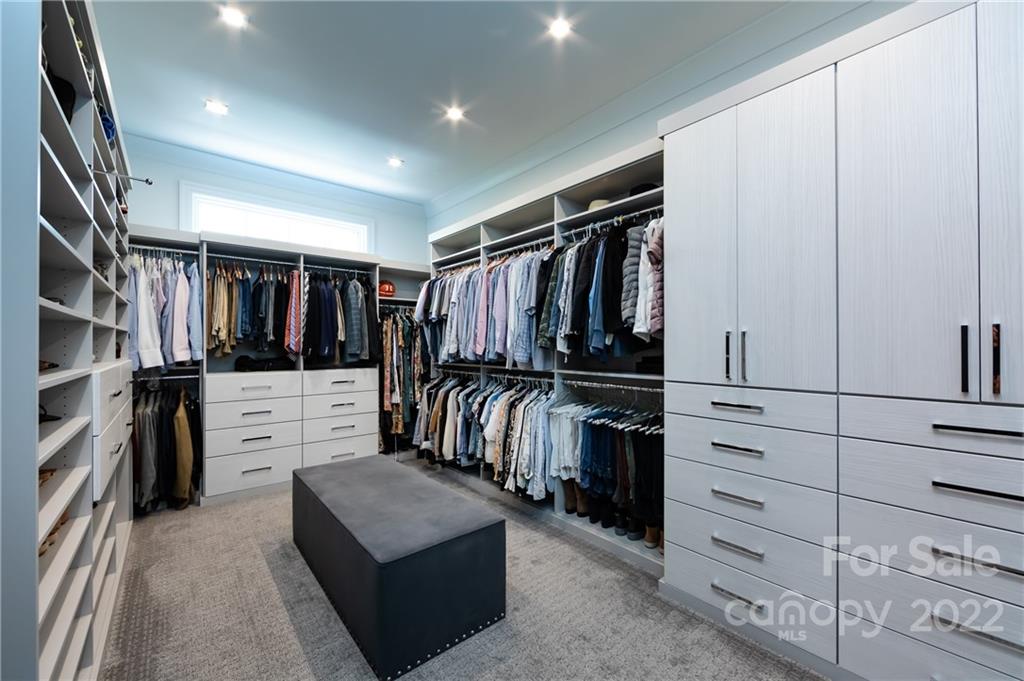 1903 Queens Road W Charlotte NC 28207