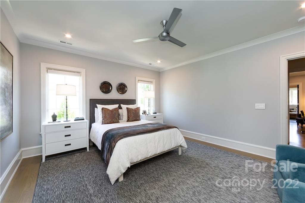 1903 Queens Road W Charlotte NC 28207