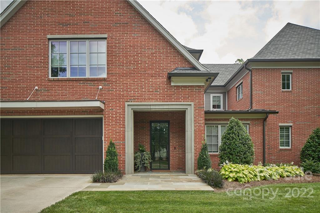 1903 Queens Road W Charlotte NC 28207