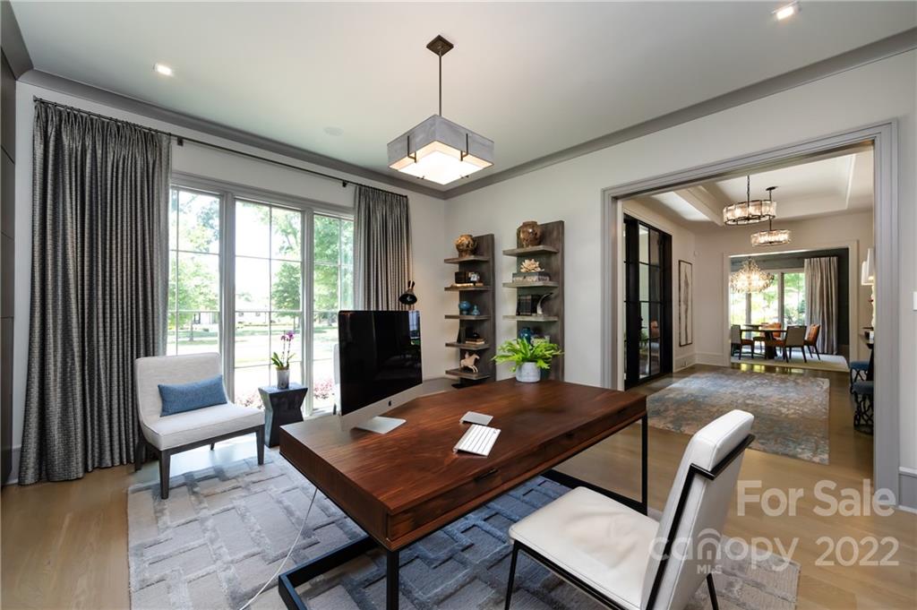 1903 Queens Road W Charlotte NC 28207