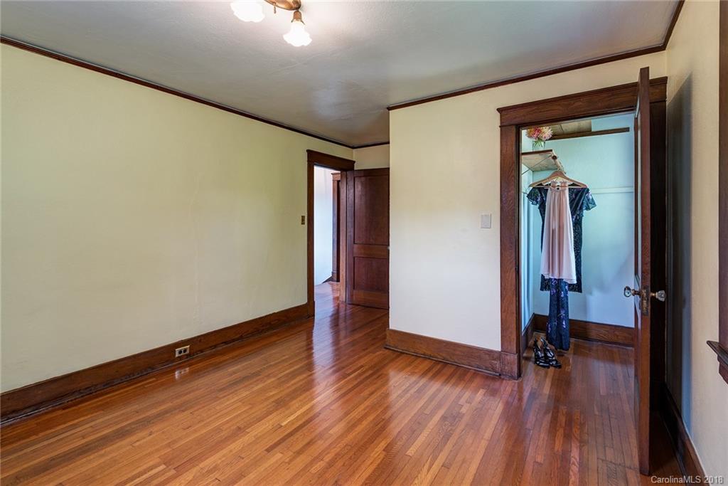 167 Brucemont Circle Asheville NC 28806