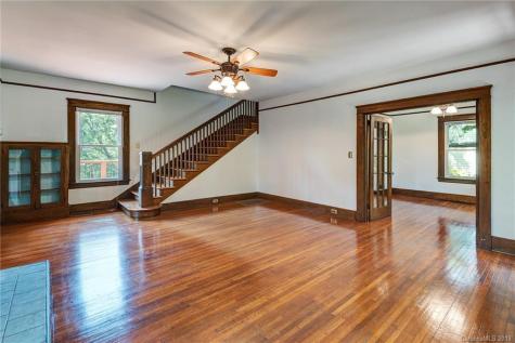 167 Brucemont Circle Asheville NC 28806