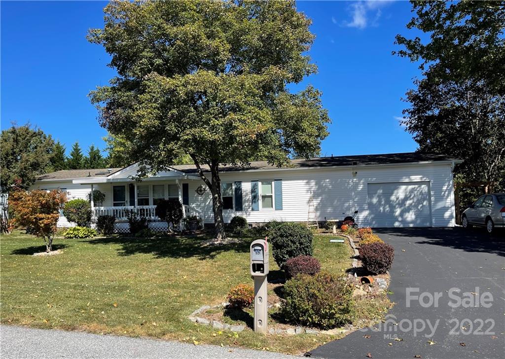 15 Beechnut Drive Hendersonville NC 28739