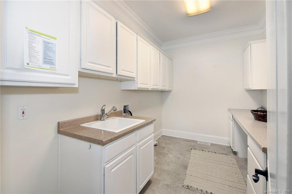 8 Applewood Drive Asheville NC 28805