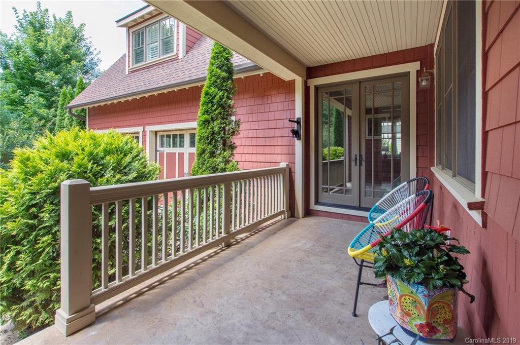 8 Applewood Drive Asheville NC 28805