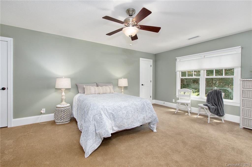 8 Applewood Drive Asheville NC 28805