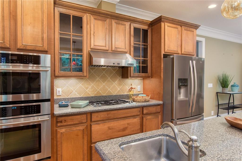8 Applewood Drive Asheville NC 28805
