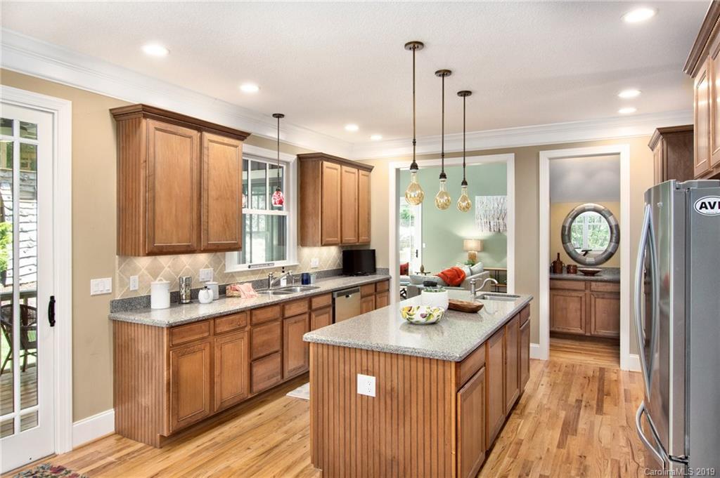 8 Applewood Drive Asheville NC 28805