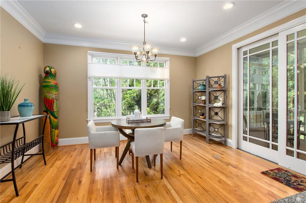 8 Applewood Drive Asheville NC 28805