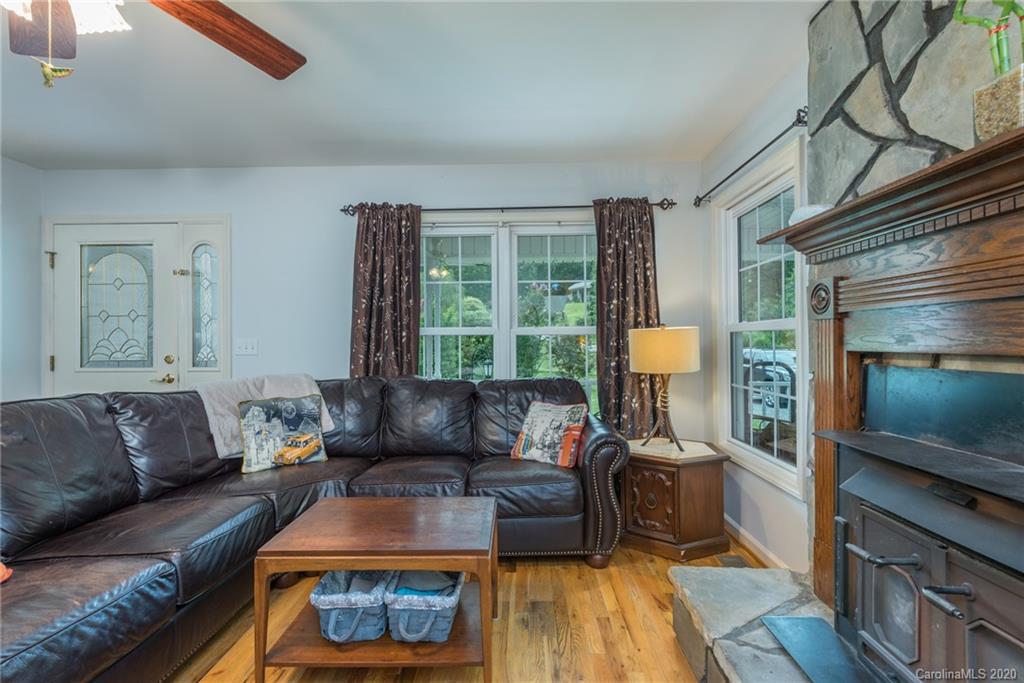 71 Crooked Creek Estate Old Fort NC 28762