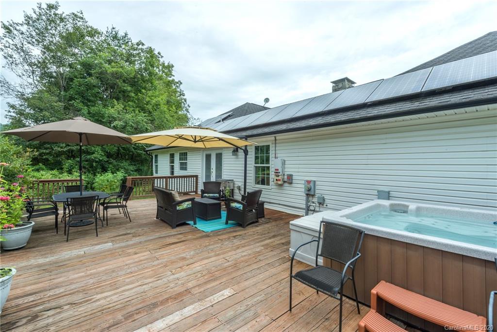 71 Crooked Creek Estate Old Fort NC 28762