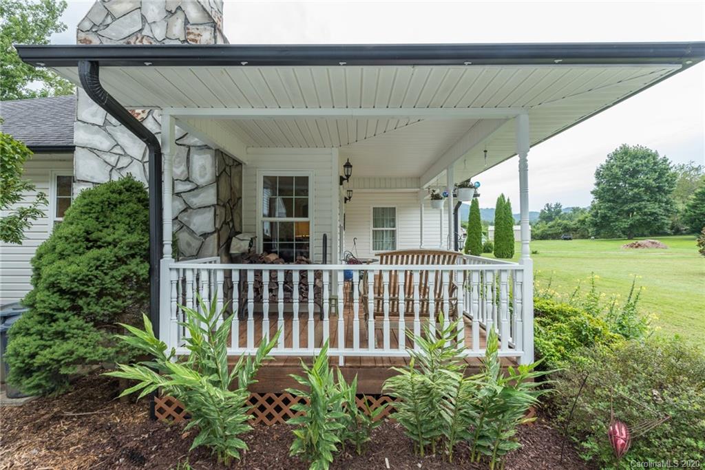 71 Crooked Creek Estate Old Fort NC 28762