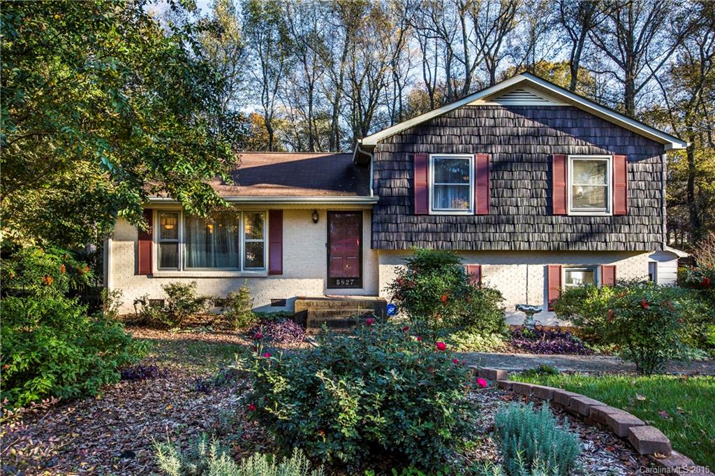 5827 Idlebrook Drive Charlotte NC 28212