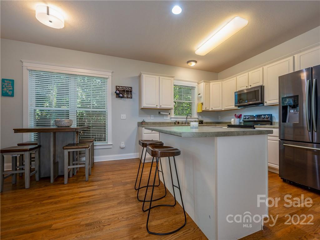 101 Carolina Bluebird Loop Arden NC 28704