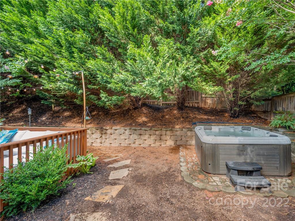 101 Carolina Bluebird Loop Arden NC 28704