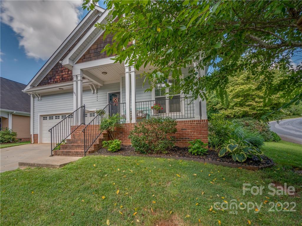 101 Carolina Bluebird Loop Arden NC 28704