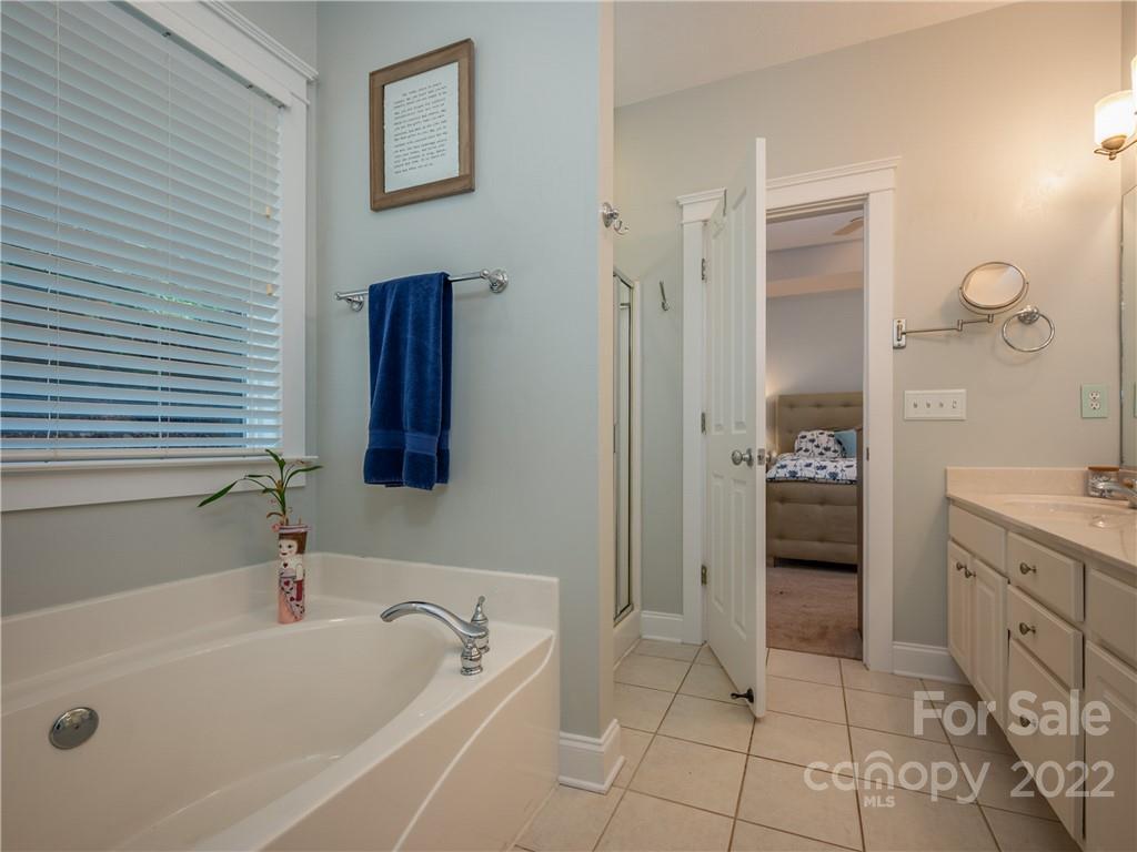101 Carolina Bluebird Loop Arden NC 28704