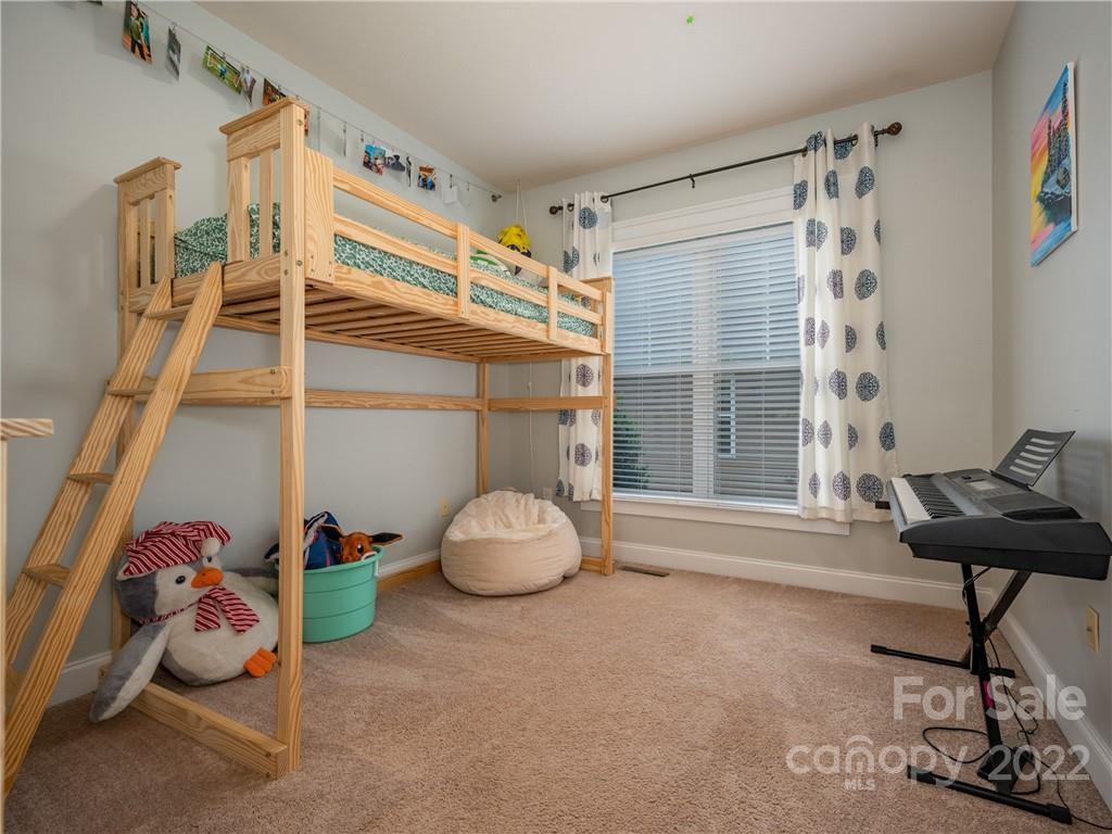 101 Carolina Bluebird Loop Arden NC 28704