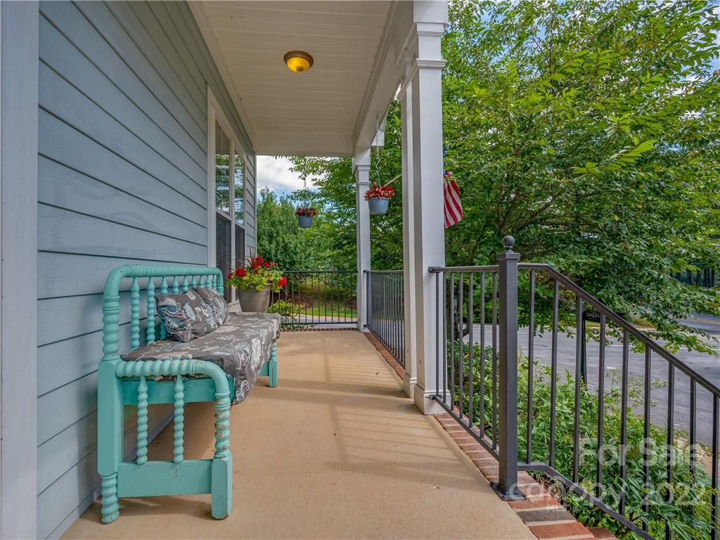 101 Carolina Bluebird Loop Arden NC 28704