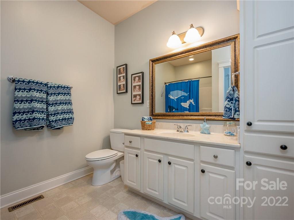 101 Carolina Bluebird Loop Arden NC 28704