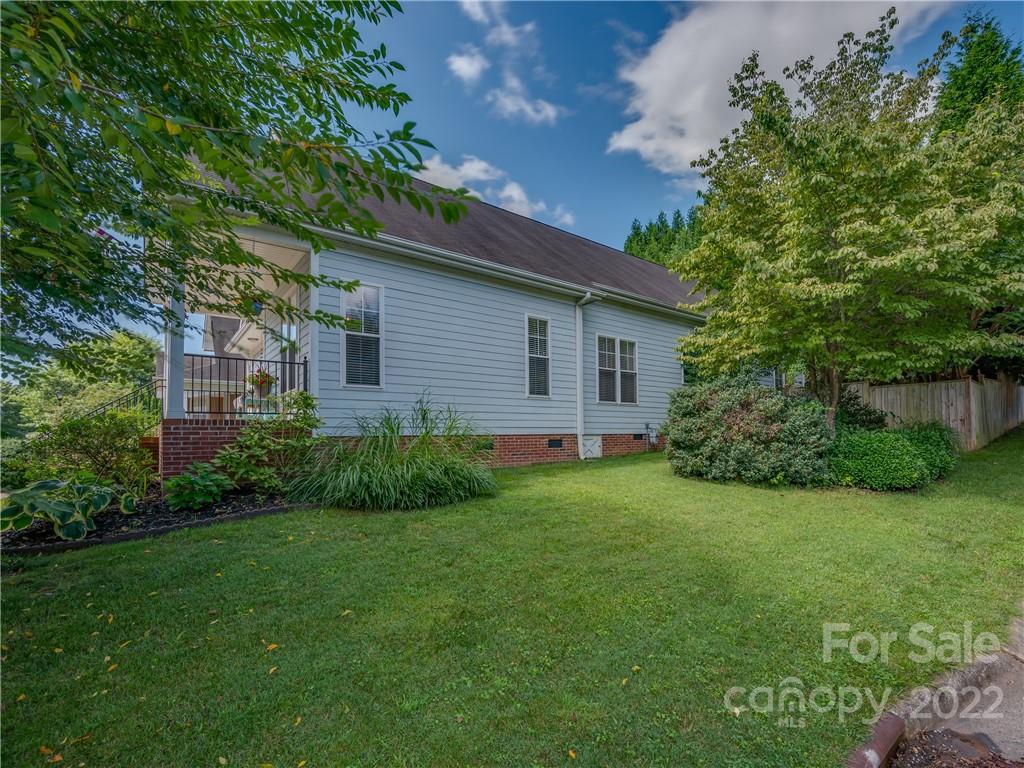 101 Carolina Bluebird Loop Arden NC 28704