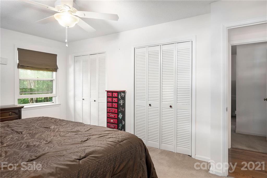 19 Brushwood Road Asheville NC 28804