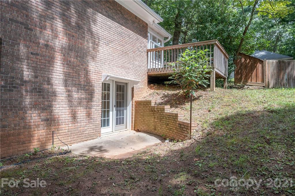 19 Brushwood Road Asheville NC 28804