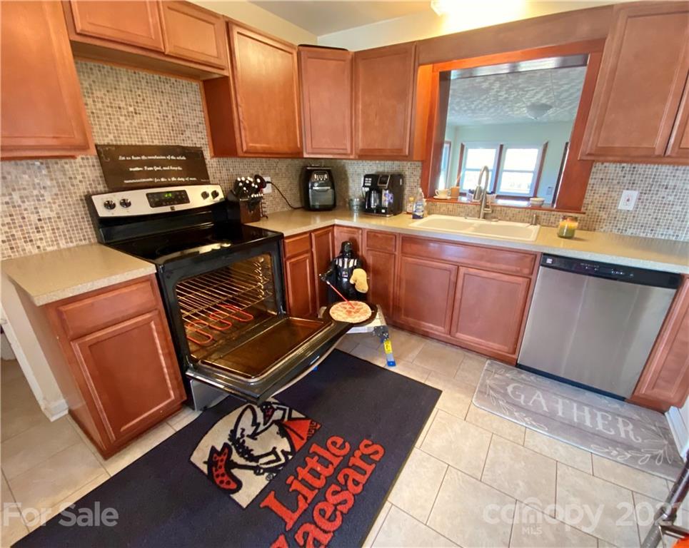 850 6th Avenue Sw Hickory NC 28602